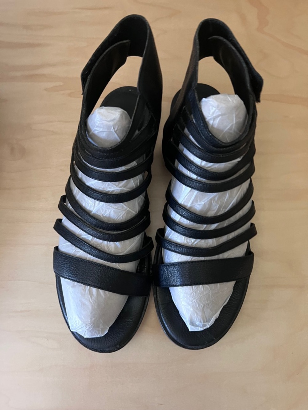Women's Eileen Fisher Otto Black Strappy Gladiator Sandals